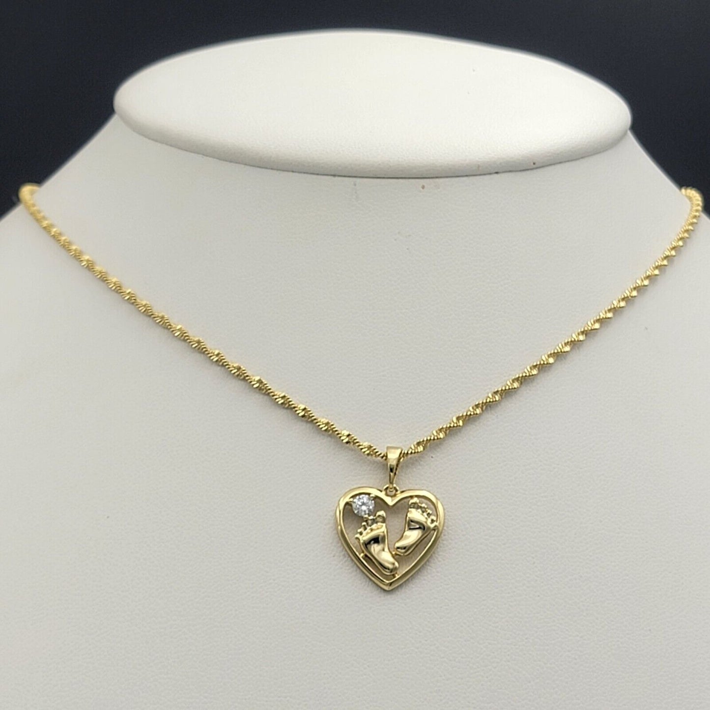 Necklaces - 14K Gold Plated. Feet Heart Charm - Baby Feet Party Footprint Pendant & Chain.