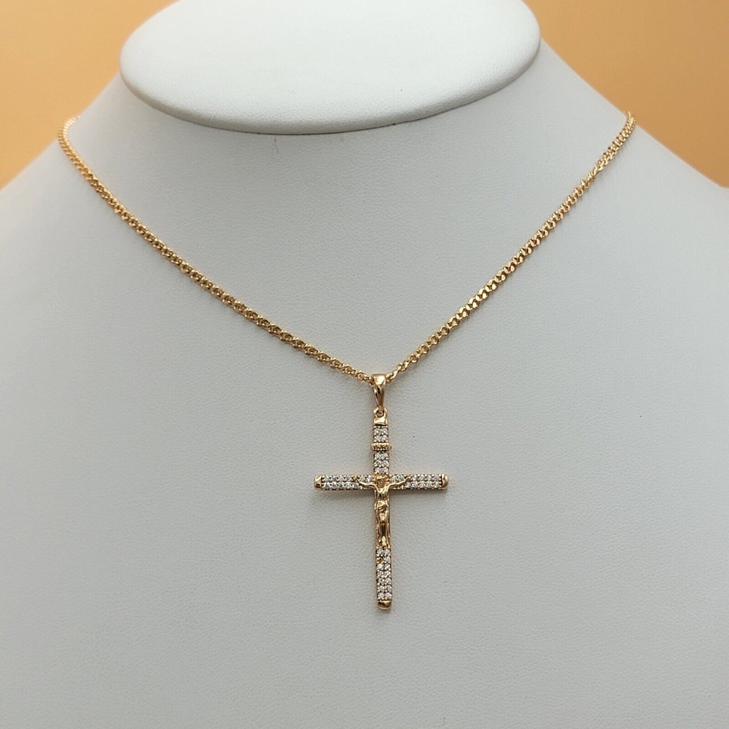 Necklaces - 18K Gold Plated. Crucifix Jesus Cross crystals Pendant & Chain. Necklace.