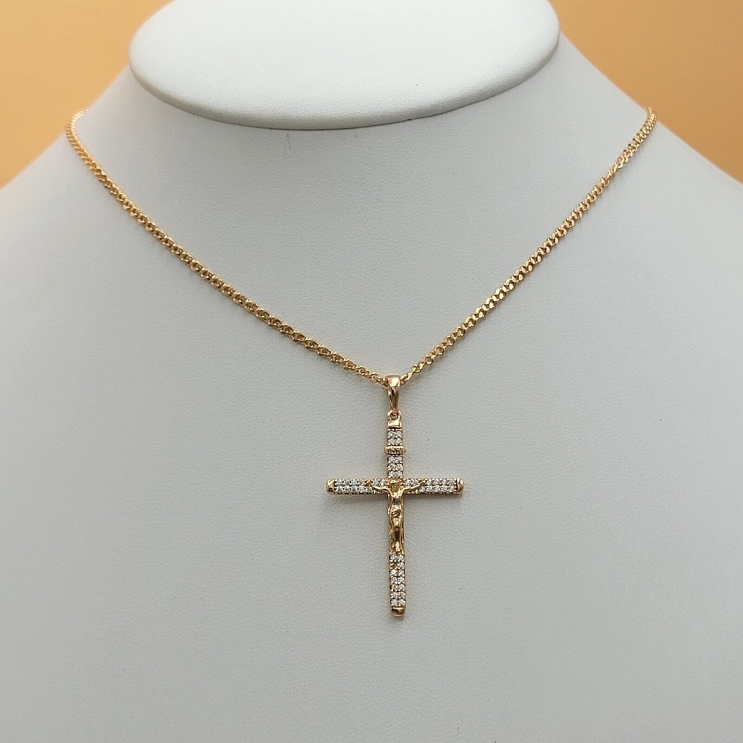 Necklaces - 18K Gold Plated. Crucifix Jesus Cross crystals Pendant & Chain. Necklace.