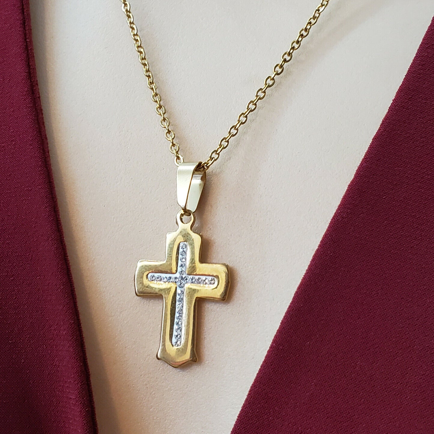 Necklaces - Stainless Steel Gold Plated. Cross Pendant & Chain.