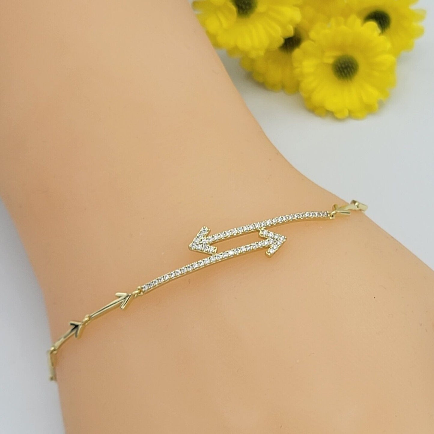 Bracelets - 14K Gold Plated. Arrow Link Bracelet Strength & Protection Symbol