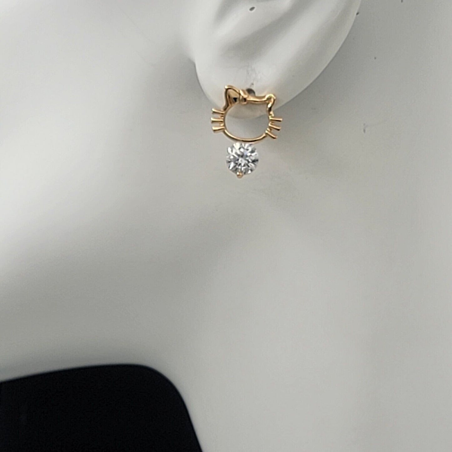 Earrings - 18K Gold Plated. Unique Kitty Cat crystal stud earrings
